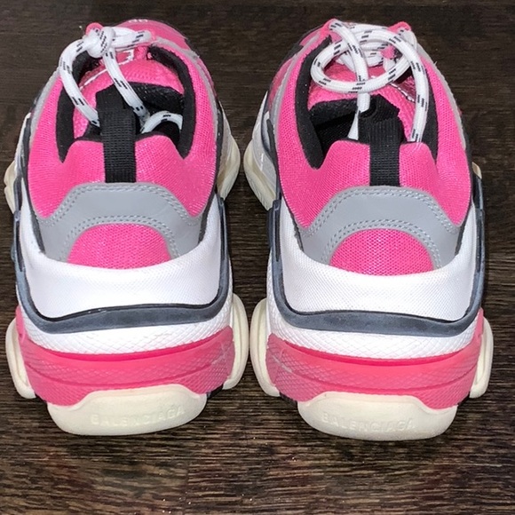 Balenciaga Triple S - Picture 3 of 6